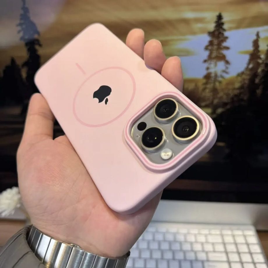 Soft Touch, Ultra-Thin PC Matte Magnetic Case for iPhone