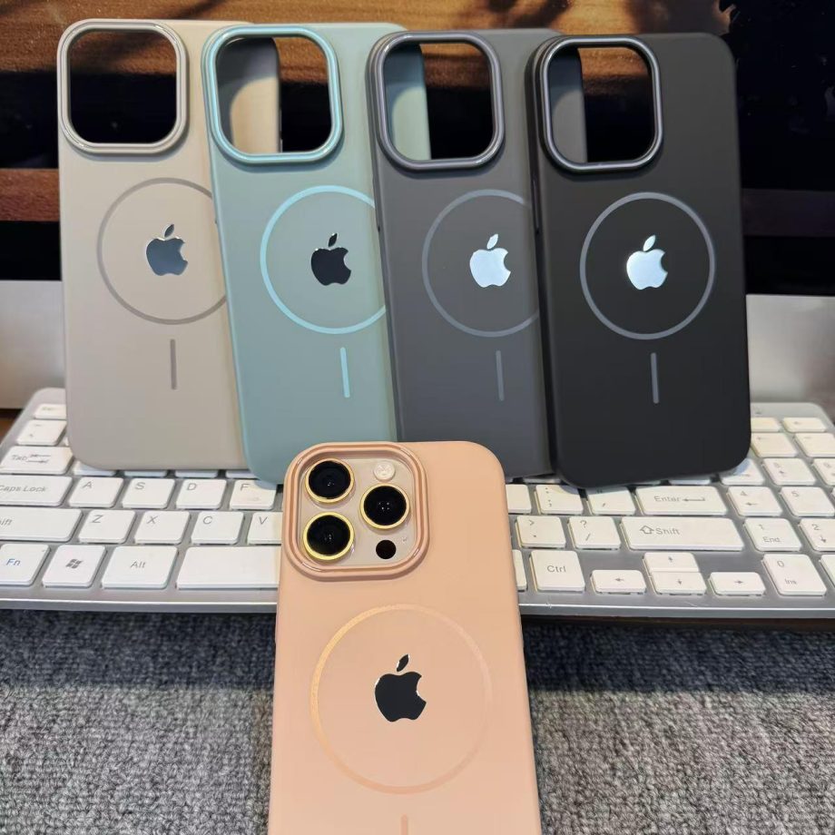 Soft Touch, Ultra-Thin PC Matte Magnetic Case for iPhone