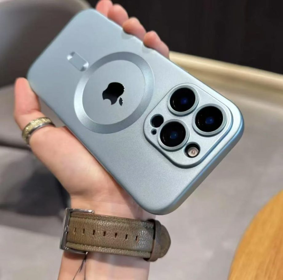 Lens protection frosted magnetic case for iPhone