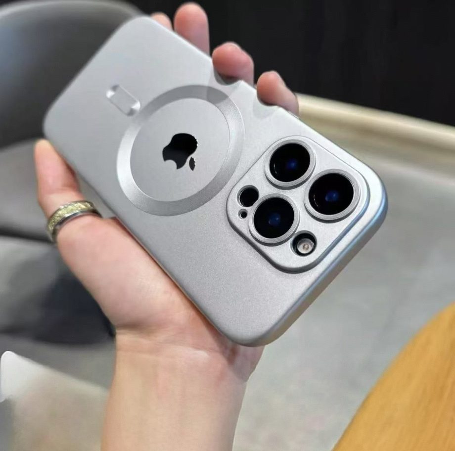 Lens protection frosted magnetic case for iPhone