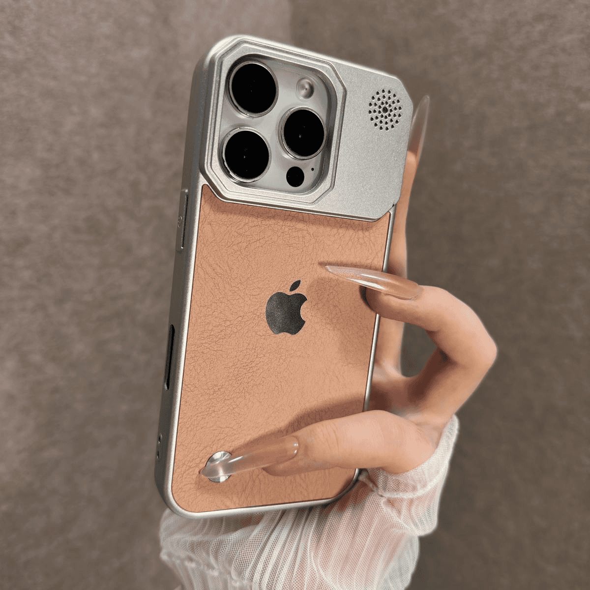 Large-window textured leather case for iPhone - Image 2