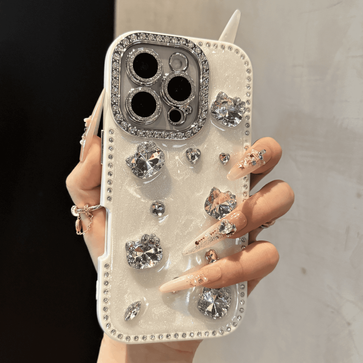 Full-coverage Rhinestone Cat Case for iPhone - Image 2