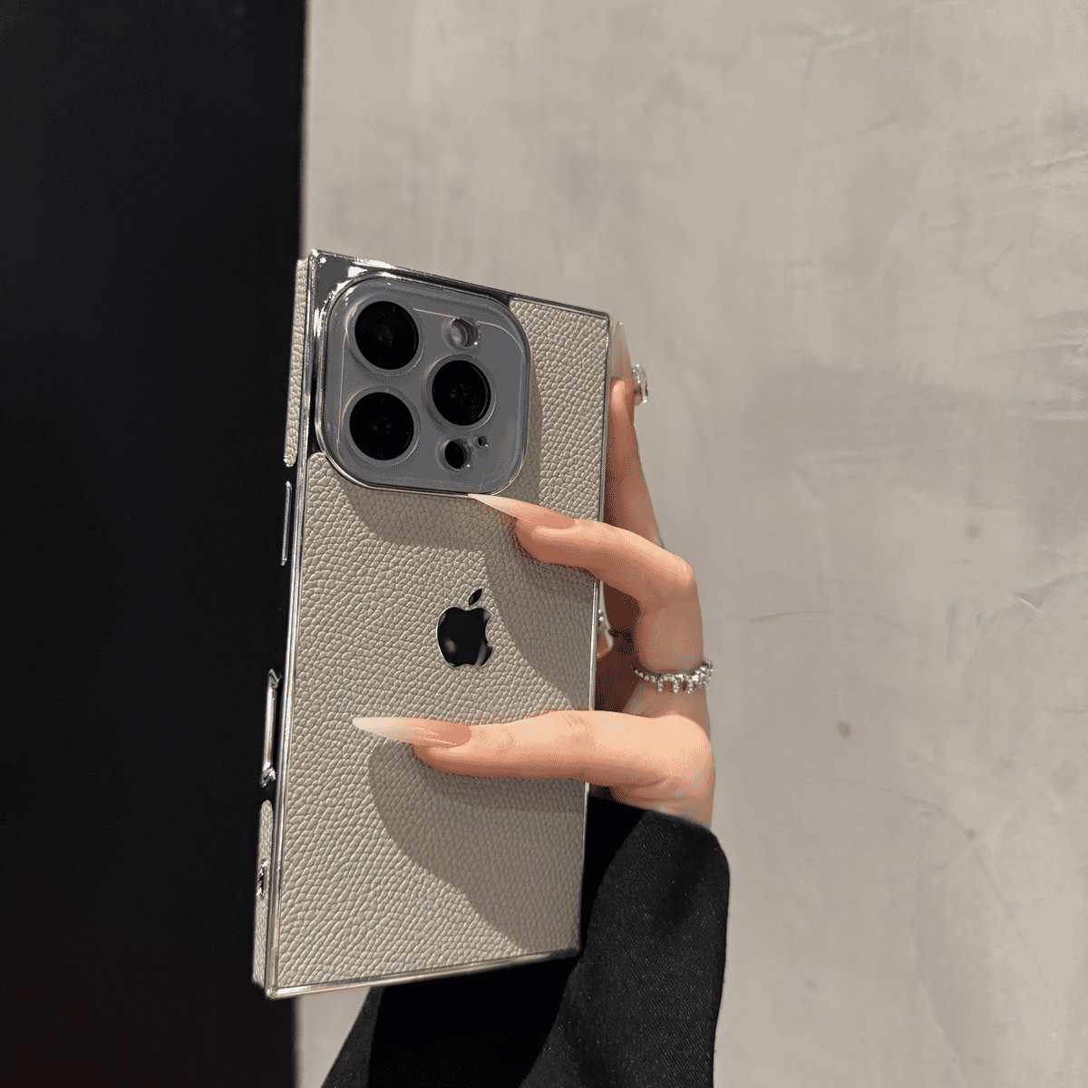 Square lychee patterned case for iPhone - Image 2