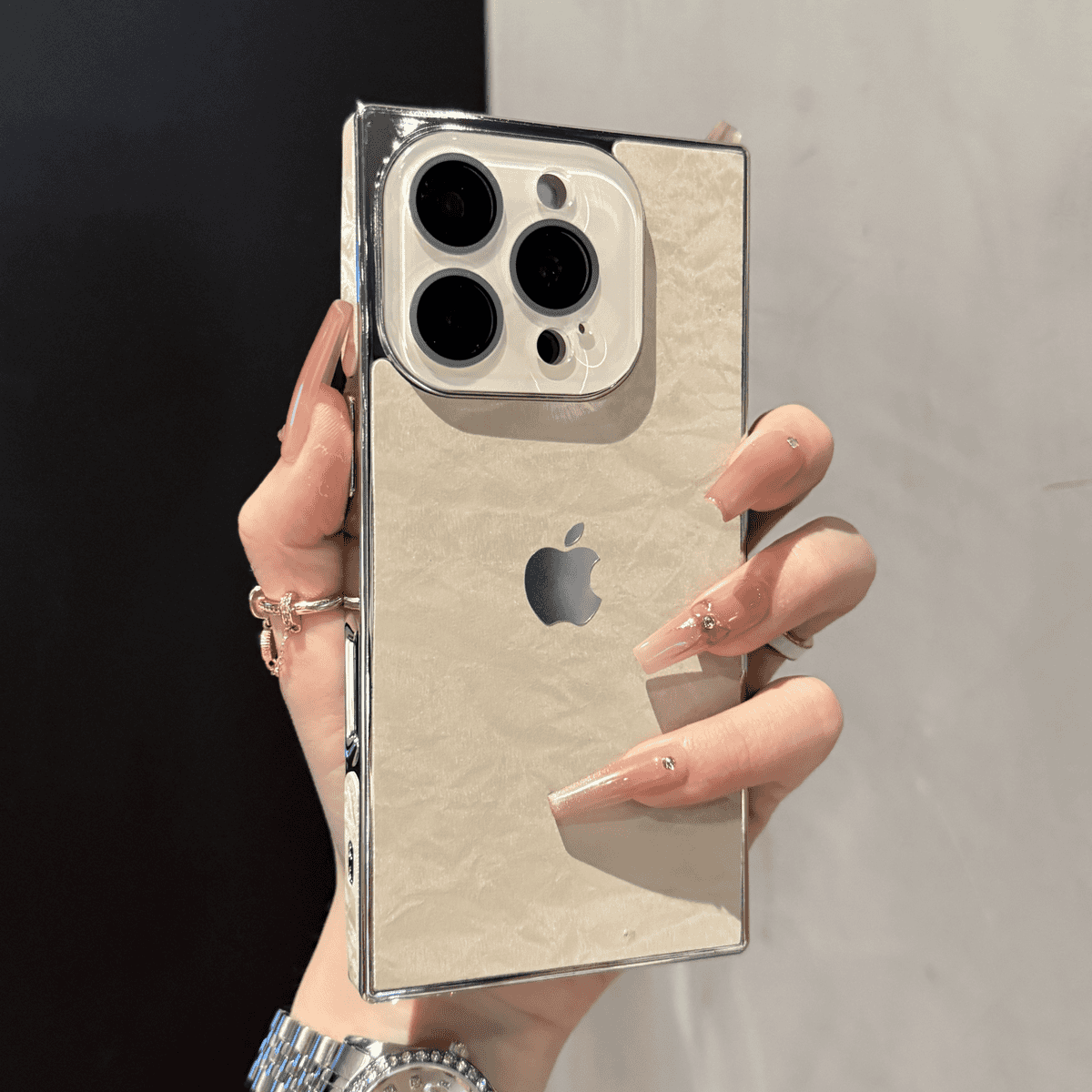 New Velvet-textured Lens Protection Case for iPhone - Image 5