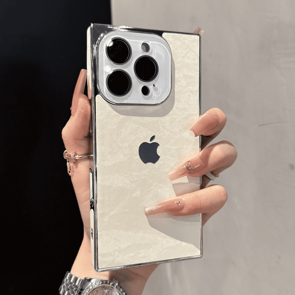 New Velvet-textured Lens Protection Case for iPhone - Image 6