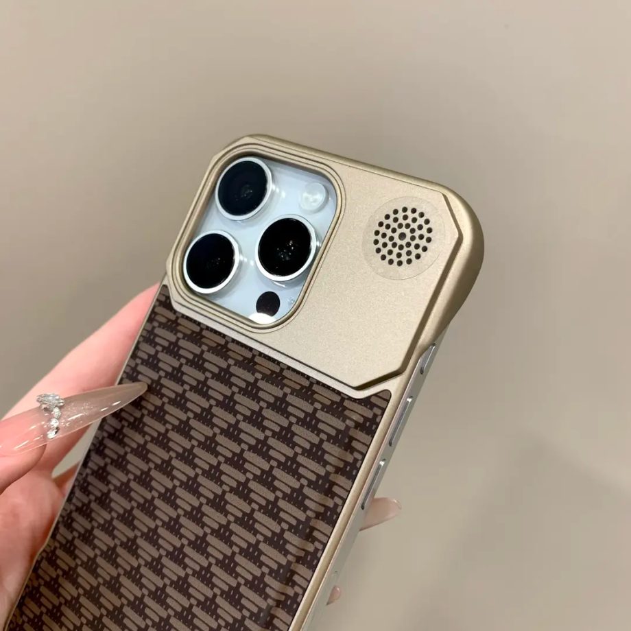 Borderless aroma magnetic case for iPhone