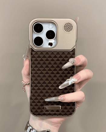 Borderless aroma magnetic case for iPhone