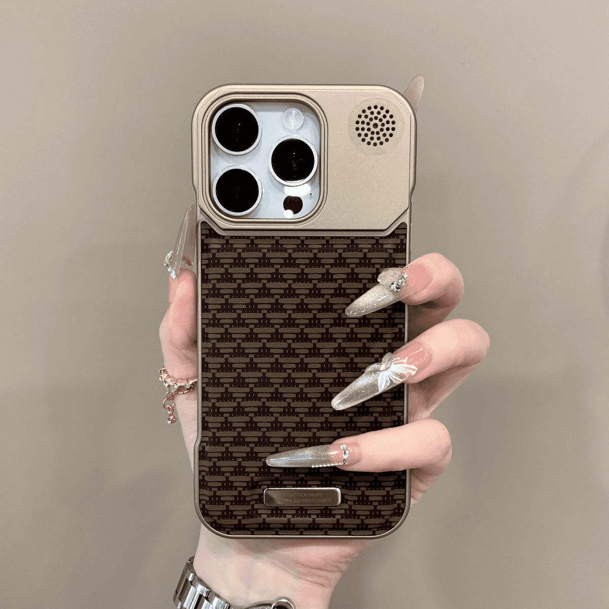 Borderless aroma magnetic case for iPhone