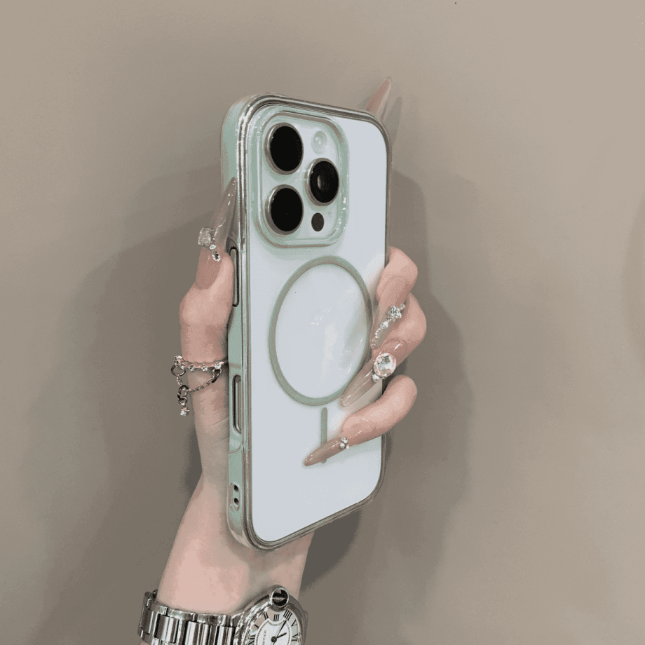 Transparent magnetic phone case