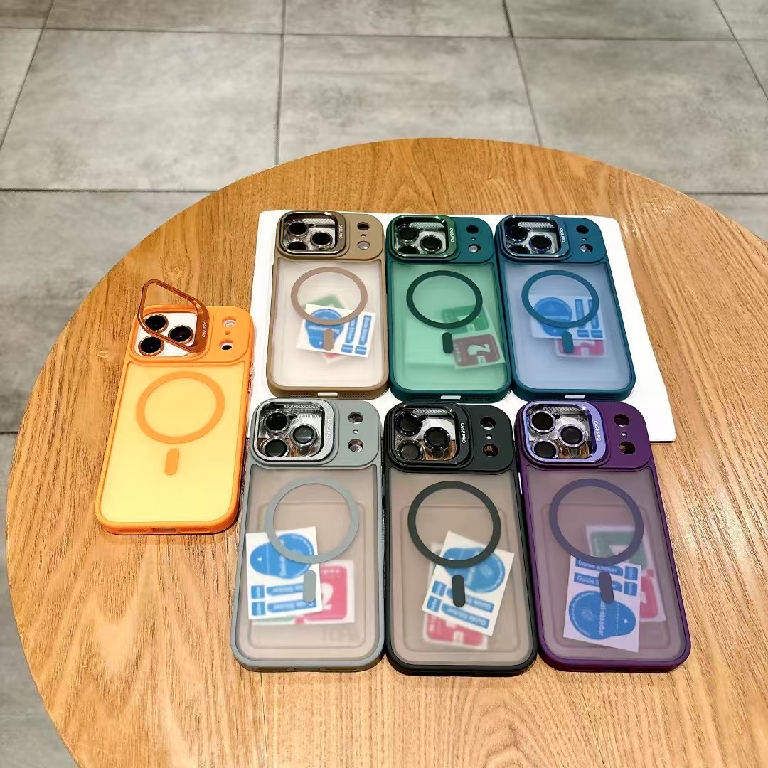 Magnetic transparent frosted lens holder case for iPhone 17