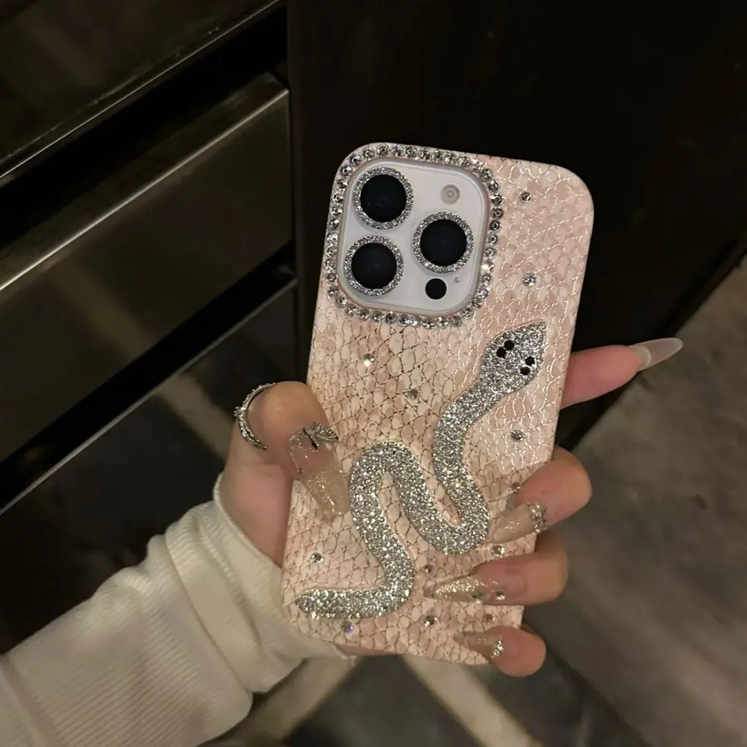 Luxury sparkling diamond lychee patterned snake diamond phone case