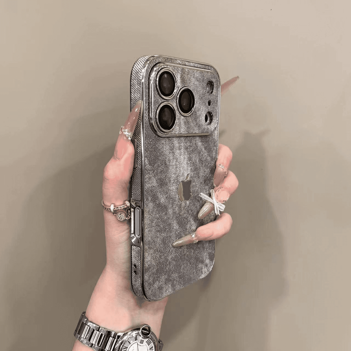 Large window denim patterned case for iPhone