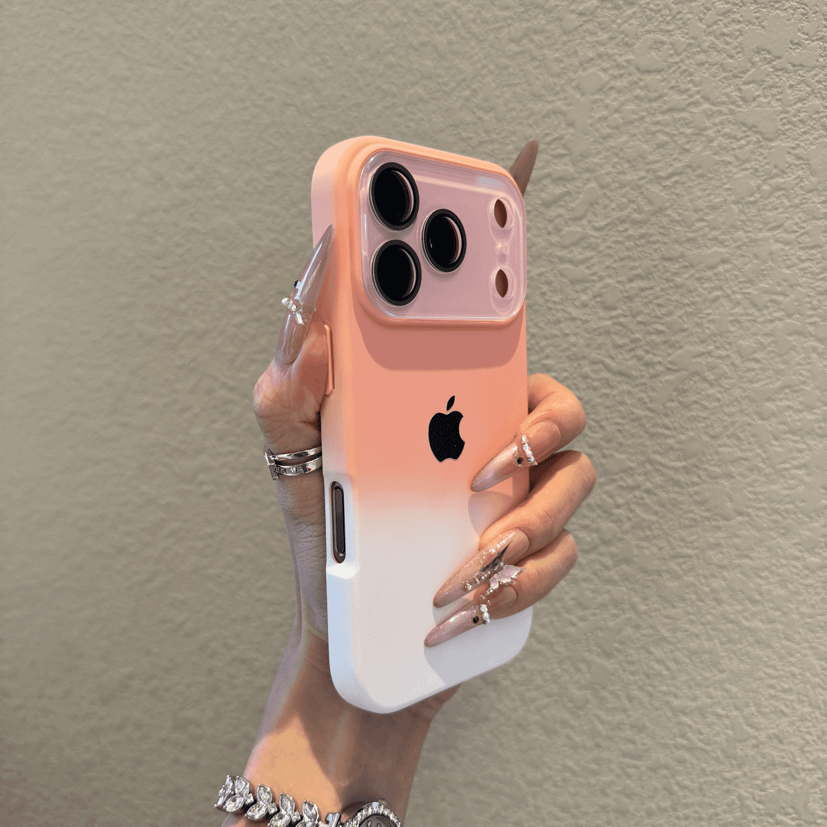 High aesthetic gradient silicone case for iPhone