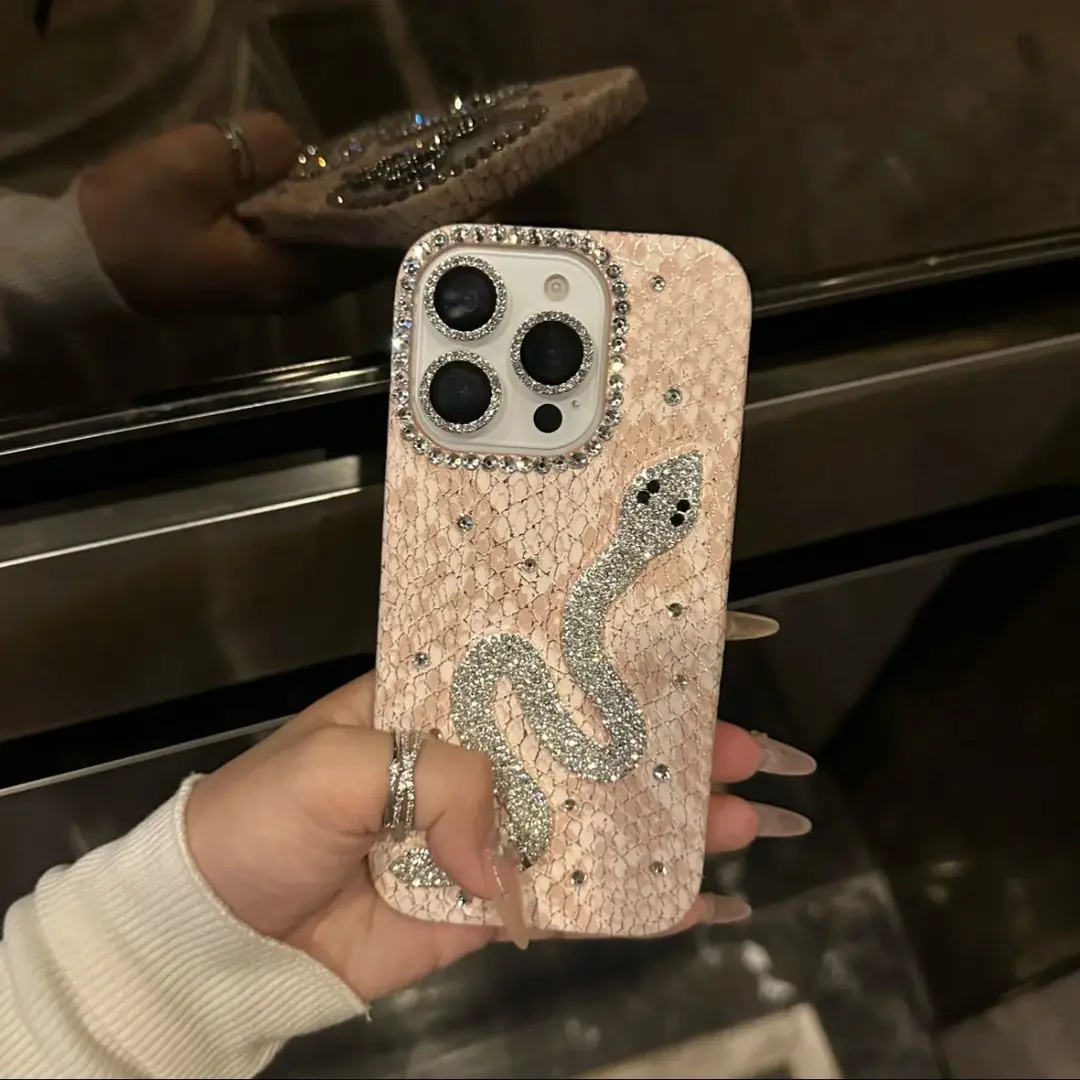 Luxury sparkling diamond lychee patterned snake diamond phone case