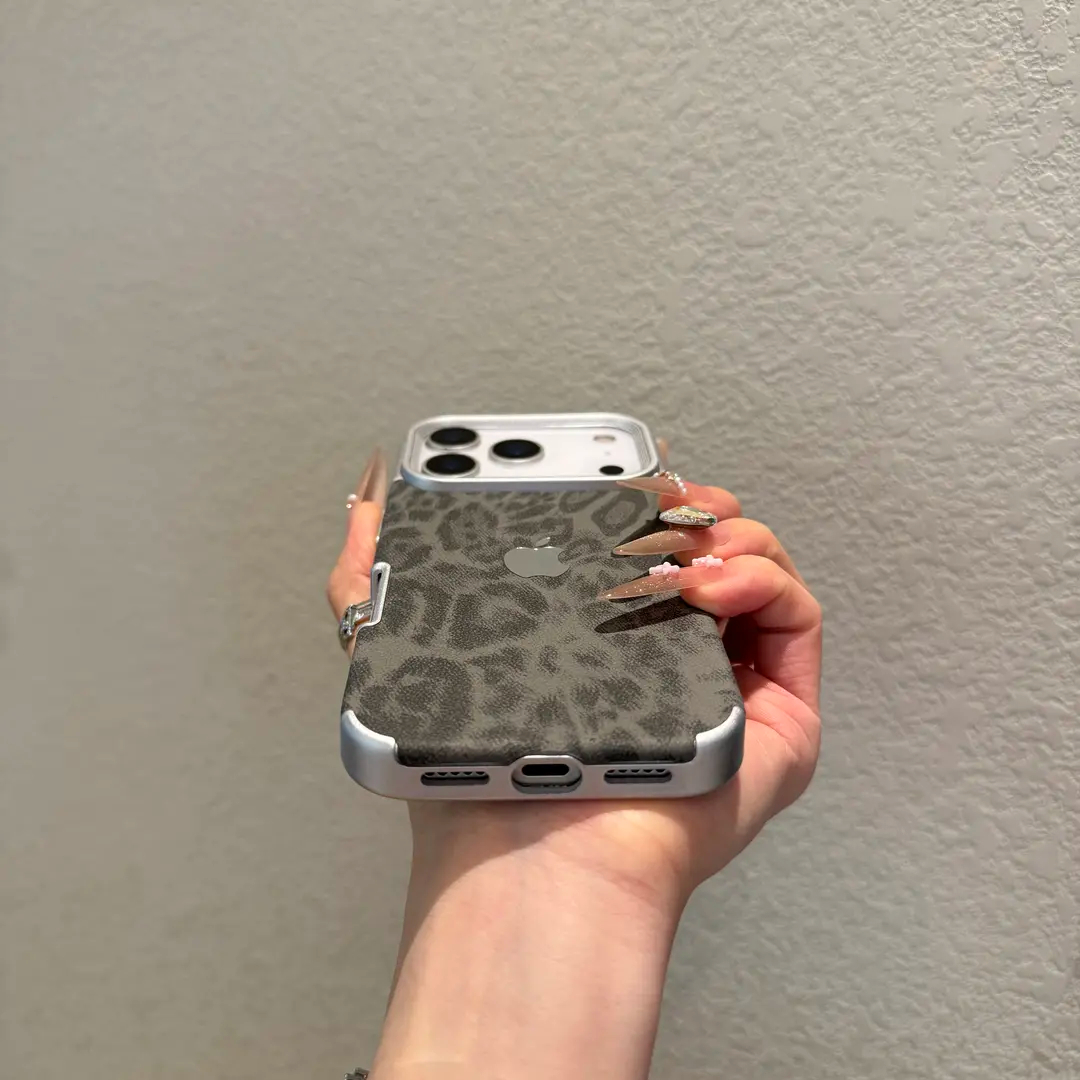 New electroplated leopard print case for iPhone