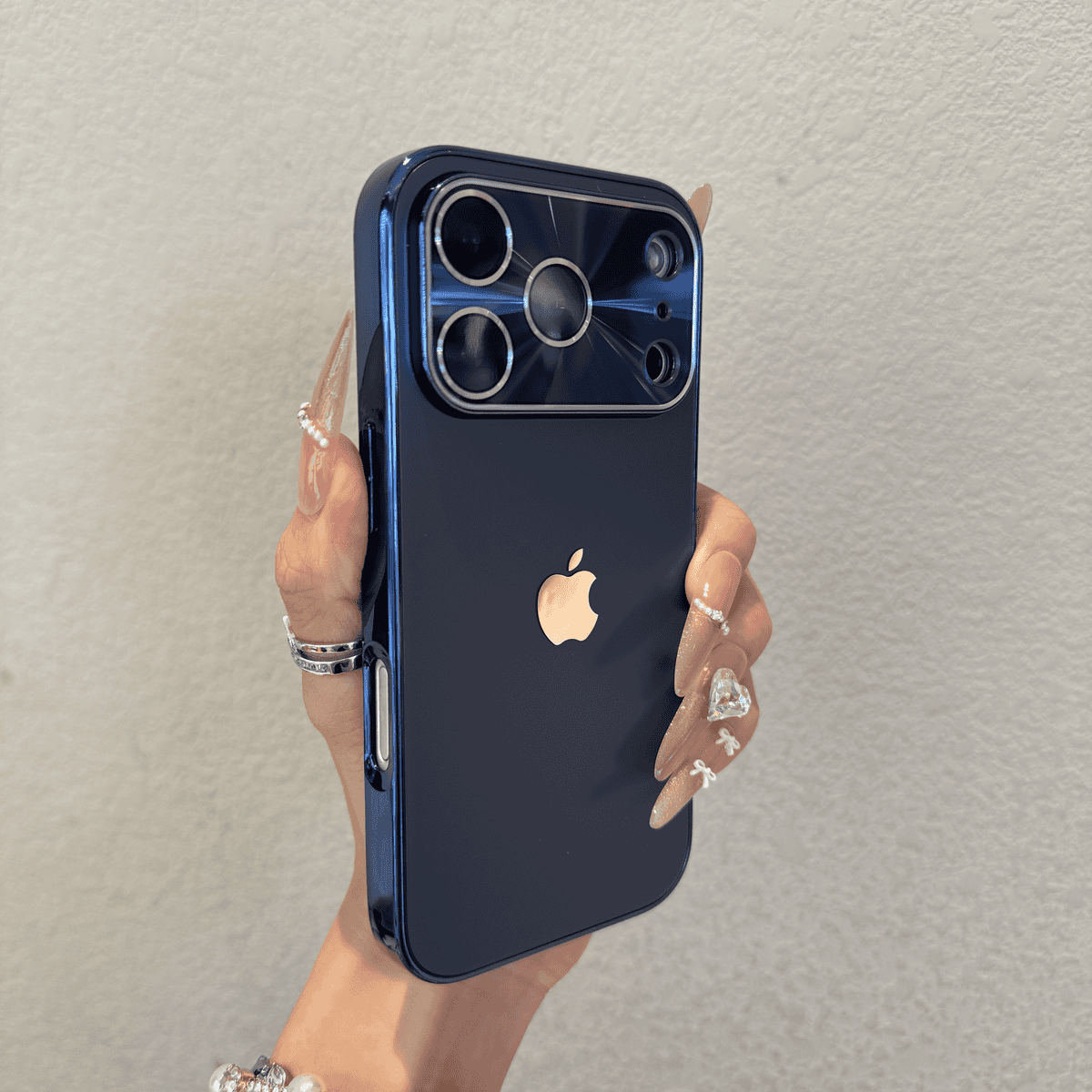 Aurora large window electroplated frosted case for iphone - Image 7