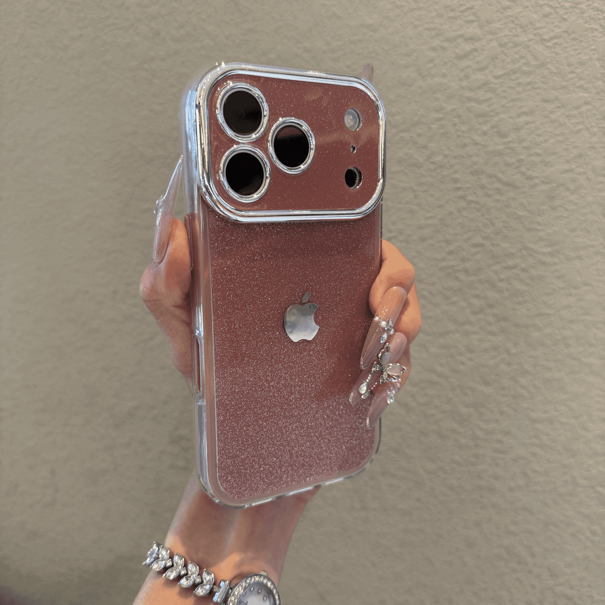 High aesthetic and sparkling case for iPhone - Image 10