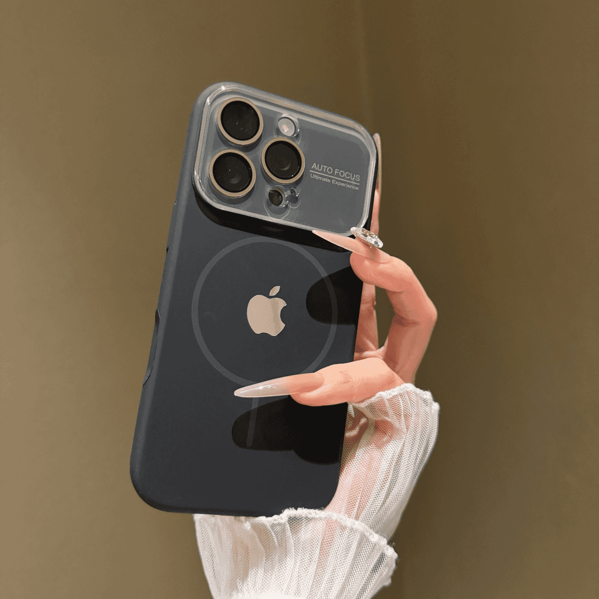 Large window liquid silicone magnetic case for iPhone - Image 11