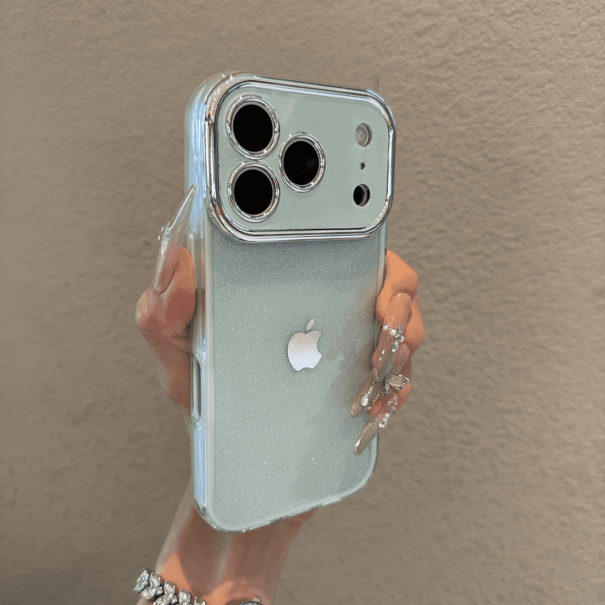 High aesthetic and sparkling case for iPhone - Image 8