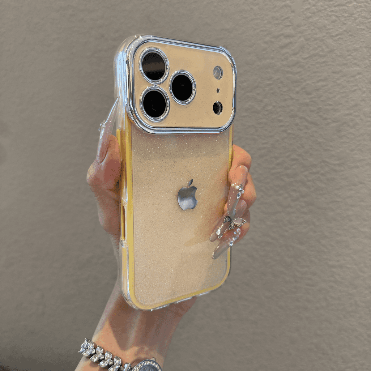 High aesthetic and sparkling case for iPhone - Image 7