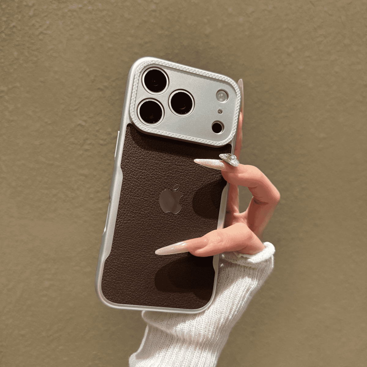 Little waist lychee skin pattern case for iPhone - Image 2