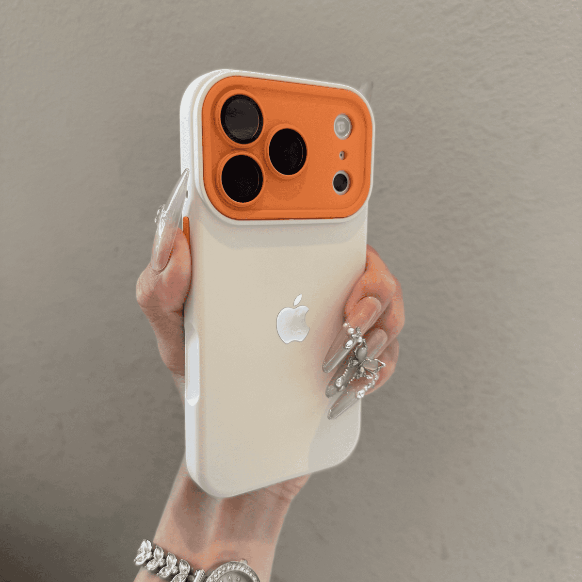 Color blocking large window silicone case for iPhone - Image 3