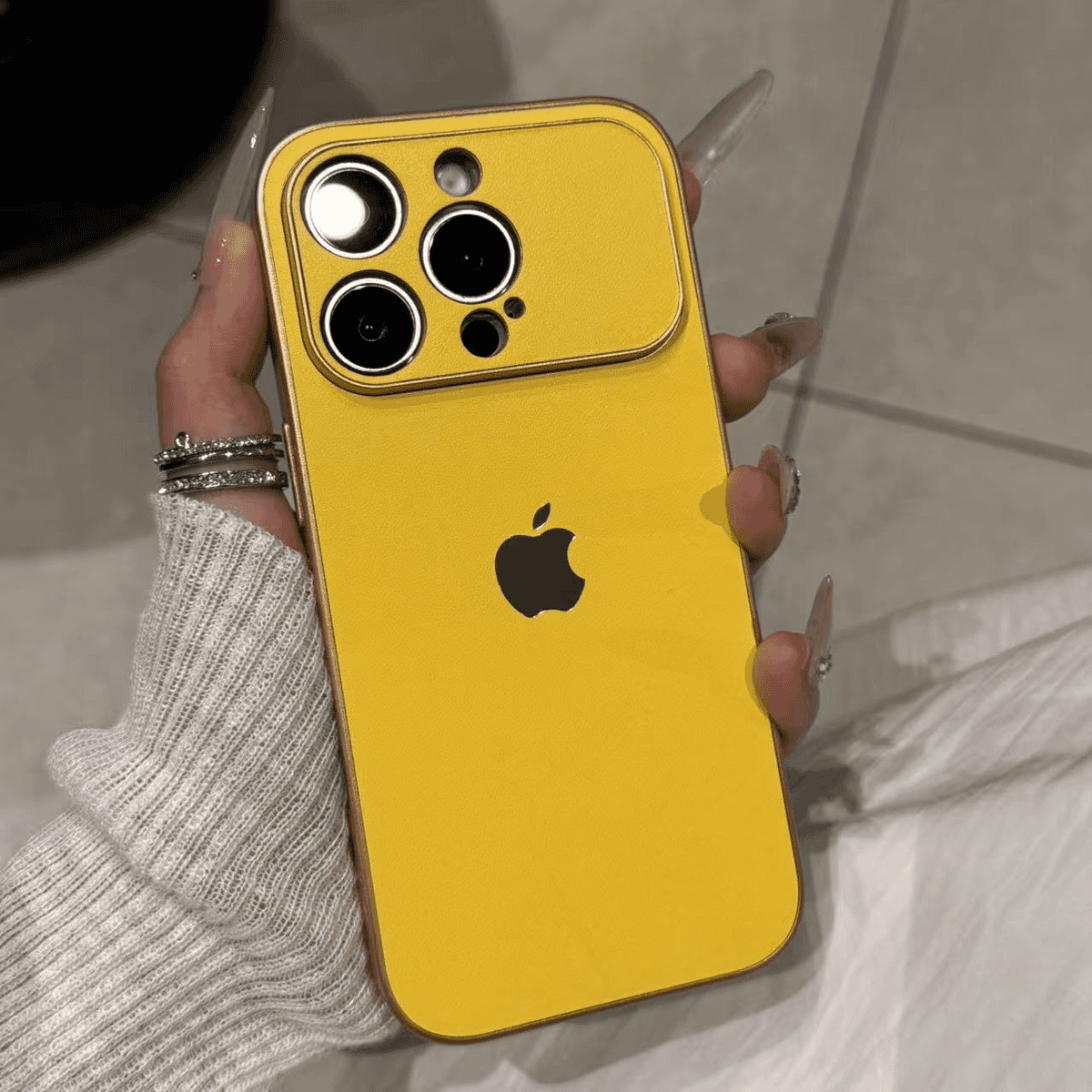 Large window plain leather case for iPhone - Image 8